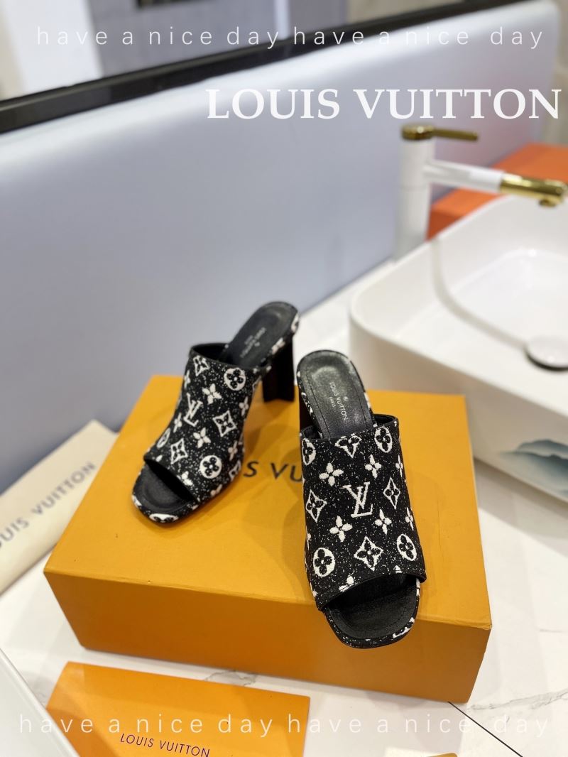 Louis Vuitton Slippers